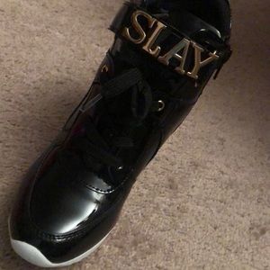 Shoe dazzle SLAY Boots